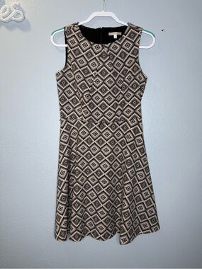 Signature Darby Sleeveless Dress